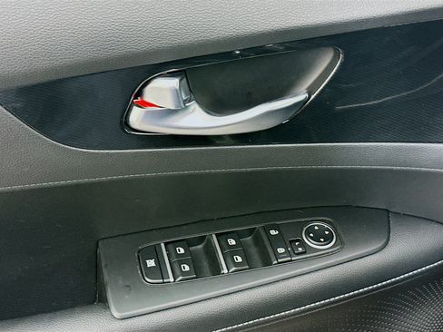 Used 2023 Kia Forte GT-Line FWD image 15