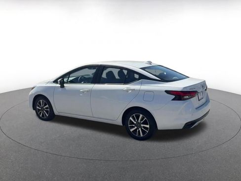 Used 2025 Nissan Versa SV image 10