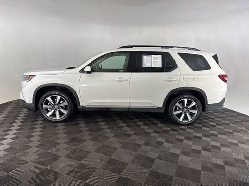 Certified 2025 Honda Pilot Elite image 11