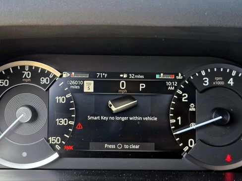 Used 2023 Land Rover Defender 130 X-Dynamic SE image 14