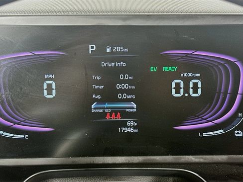 Used 2026 Kia Niro LX FWD image 19