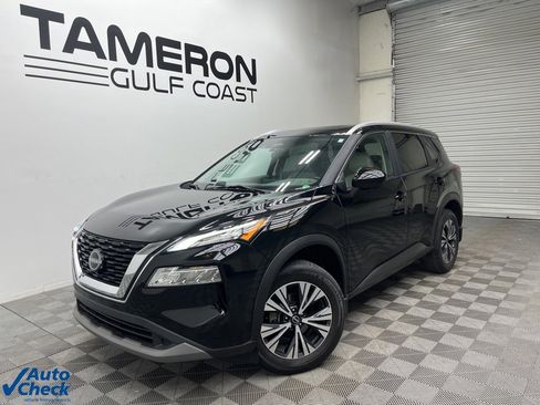 Used 2023 Nissan Rogue SV w/ SV Premium B Package image 2
