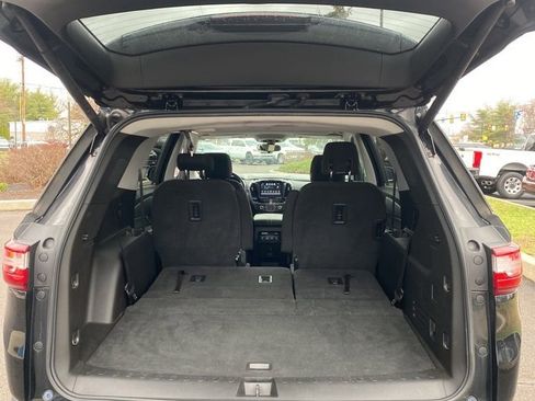 Used 2018 Chevrolet Traverse LT image 25