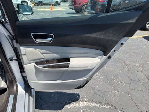 Used 2018 Acura TLX V6 w/ Technology Package FWD image 16