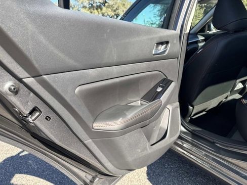 Used 2025 Nissan Altima 2.5 SR image 13