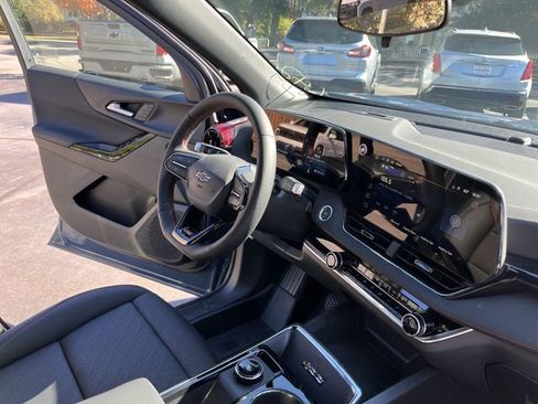 New 2026 Chevrolet Equinox RS w/ Convenience Package III image 31