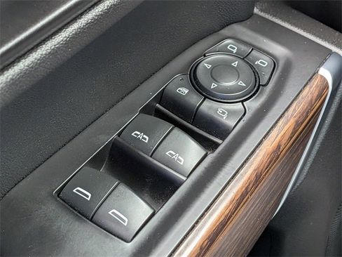 Used 2021 Chevrolet Silverado 1500 High Country w/ Technology Package image 27