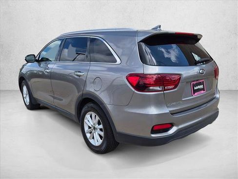 Used 2019 Kia Sorento FWD w/ LX Convenience Package image 7