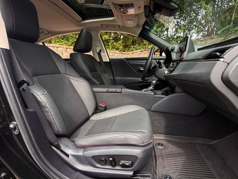 Certified 2024 Lexus ES 350 w/ Premium Package FWD image 30