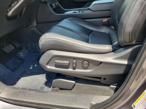 Used 2024 Honda Pilot EX-L image 12