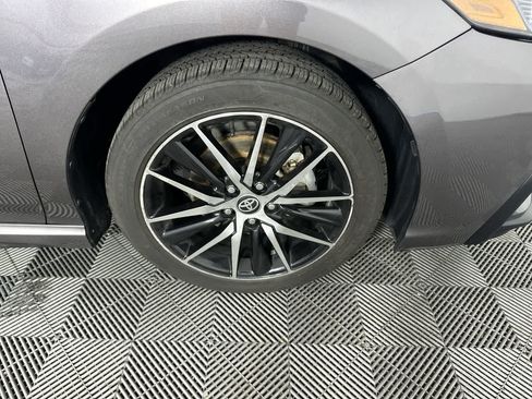 Used 2024 Toyota Camry SE FWD image 16