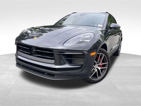 Used 2023 Porsche Macan S AWD/4WD image 9