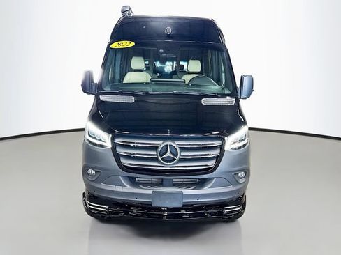 Used 2022 Mercedes-Benz Sprinter 3500 image 2