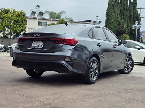 Used 2024 Kia Forte LXS FWD image 12