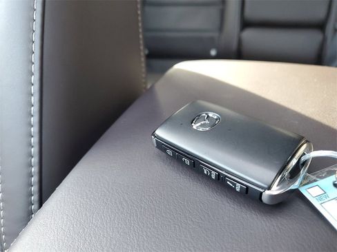 New 2025 MAZDA CX-5 Signature image 30