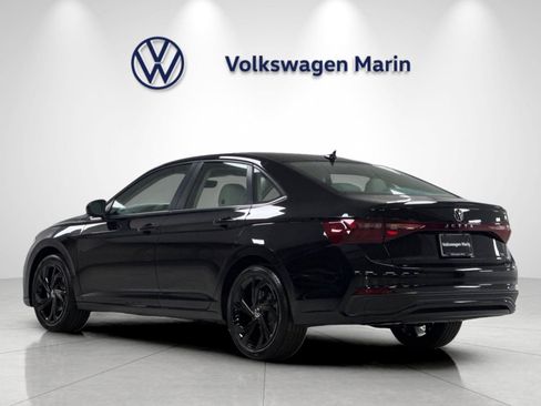 New 2026 Volkswagen Jetta SE FWD image 3