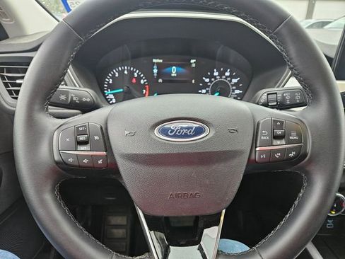 Used 2022 Ford Escape SE w/ Convenience Package image 9