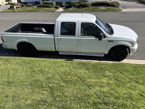 Used 2003 Ford F250 XL image 10