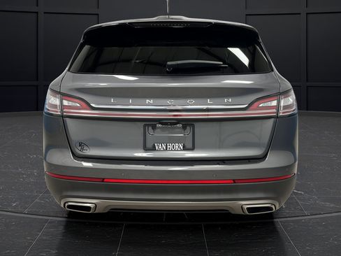 Used 2023 Lincoln Nautilus Reserve AWD/4WD image 6