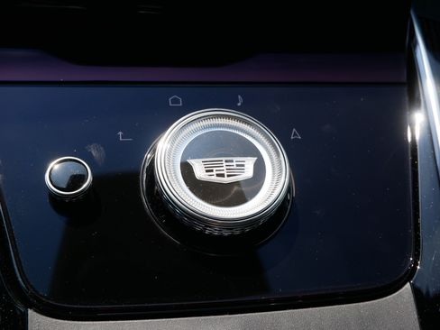 Used 2026 Cadillac Escalade IQ Sport 1 w/ LPO, Floor Liner Package image 20