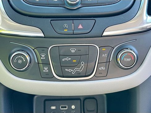 Used 2023 Chevrolet Equinox LS w/ LS Convenience Package image 15