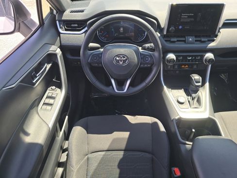 Used 2023 Toyota RAV4 SE w/ Convenience Package AWD/4WD image 25