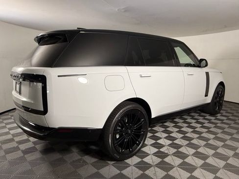 New 2027 Land Rover Range Rover Long Wheelbase SE AWD/4WD image 7