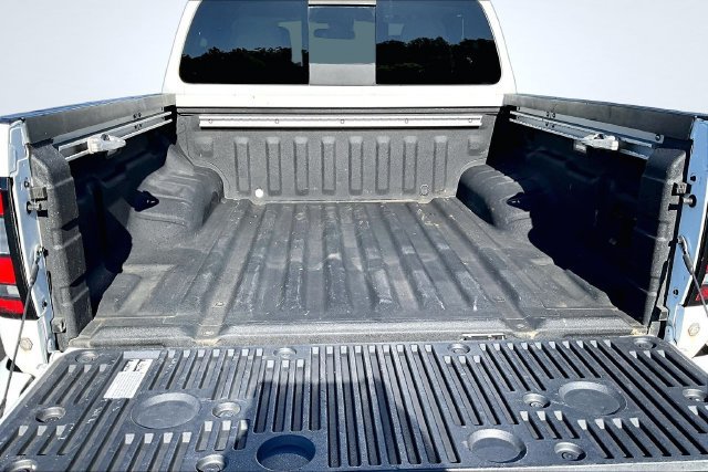 Used 2023 Nissan Frontier SV w/ SV Convenience Package AWD/4WD image 7