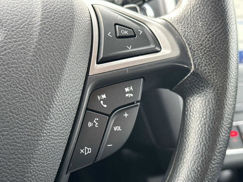 Used 2020 Ford Fusion SE image 22