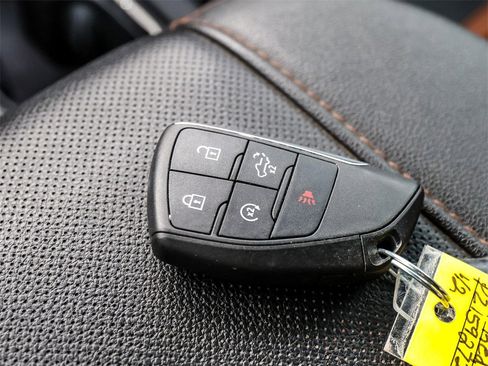 Used 2023 GMC Sierra 1500 AT4 w/ AT4 Preferred Package image 39