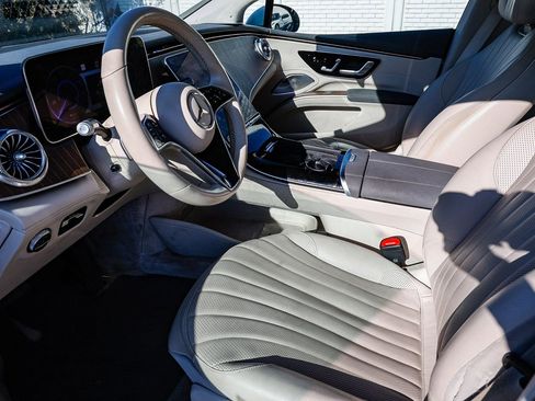 Used 2022 Mercedes-Benz EQS 450+ Sedan image 5
