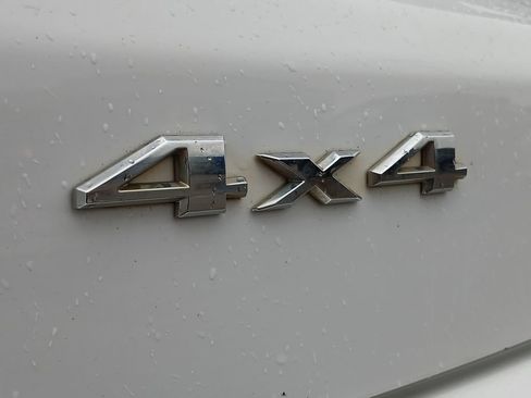 Used 2022 Jeep Compass Latitude w/ Sun and Sound Group AWD/4WD image 21