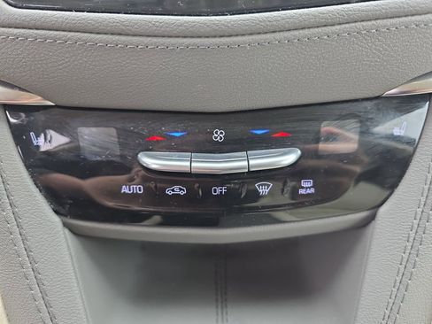 Certified 2023 Cadillac XT5 Premium Luxury AWD/4WD image 38