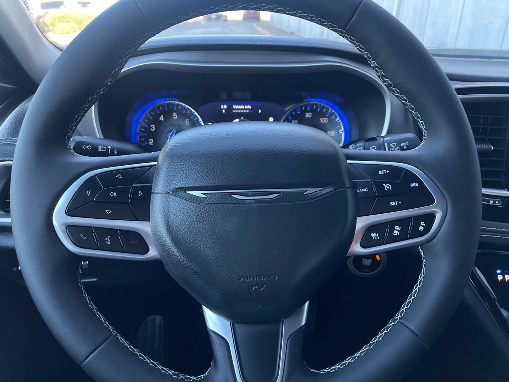New 2027 Chrysler Pacifica Select FWD image 25