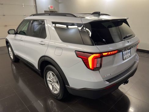 New 2026 Ford Explorer Active image 4