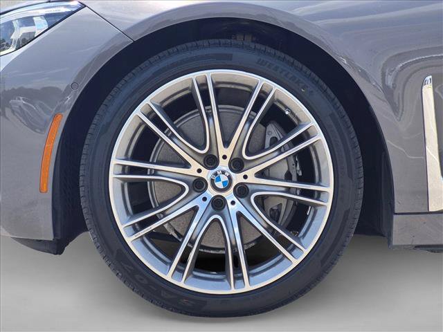 Used 2022 BMW 740i RWD image 24