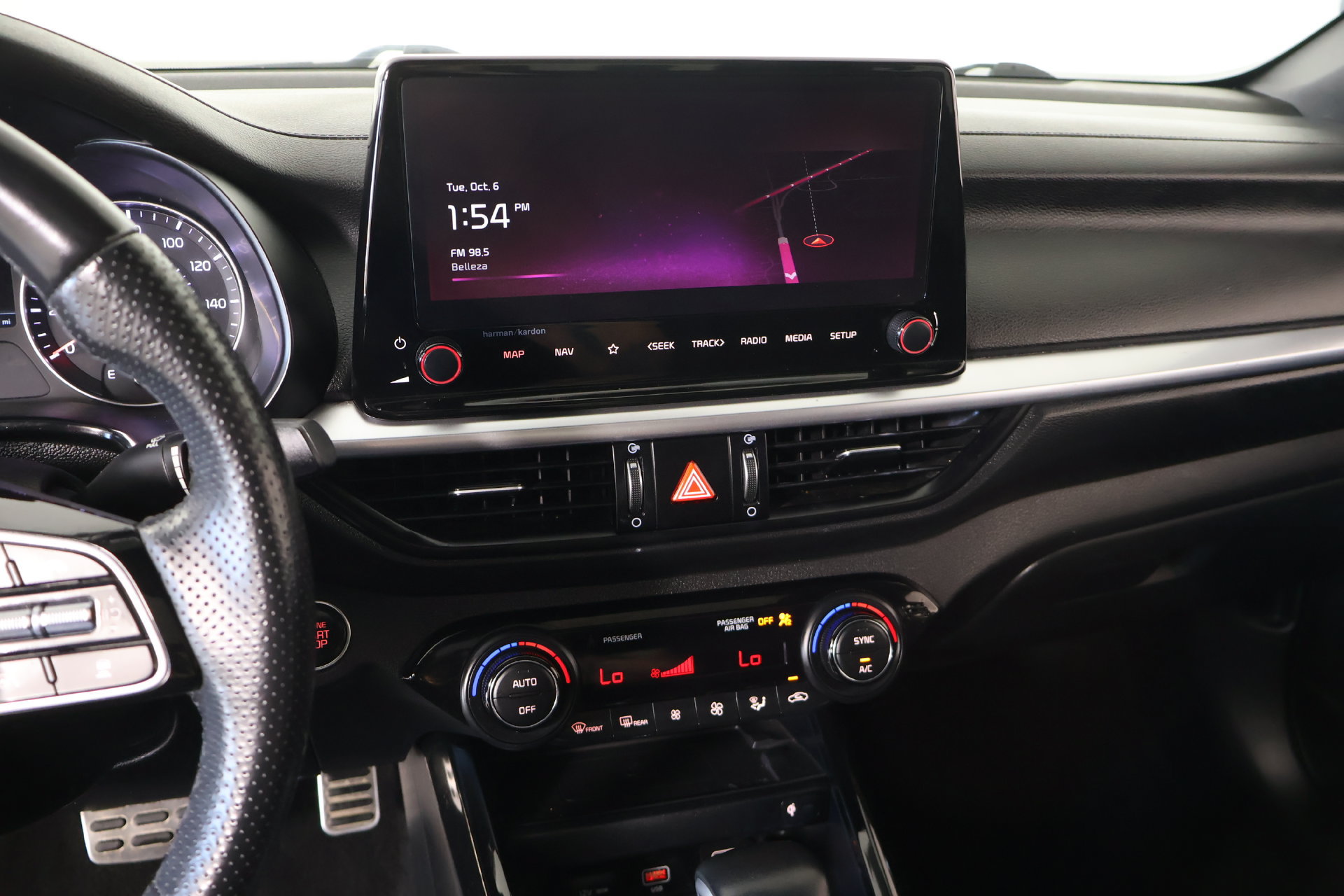 Used 2023 Kia Forte GT-Line w/ GT-Line Premium Package FWD image 5