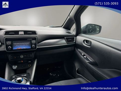 Used 2018 Nissan Leaf SV w/ SV Technology Package FWD image 30