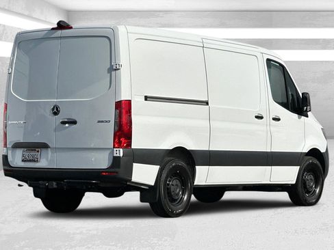 Certified 2025 Mercedes-Benz Sprinter 2500 image 4