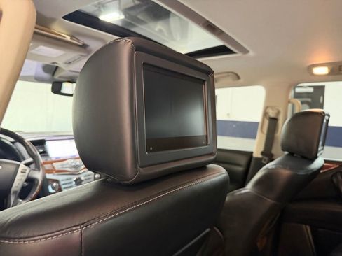 Used 2019 INFINITI QX80 Luxe w/ 22" Wheel Package RWD image 6