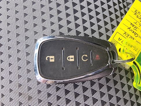 Used 2024 Chevrolet Trax LT w/ Driver Confidence Package FWD image 26