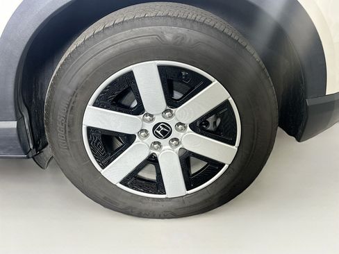 Used 2024 Honda Prologue EX image 11