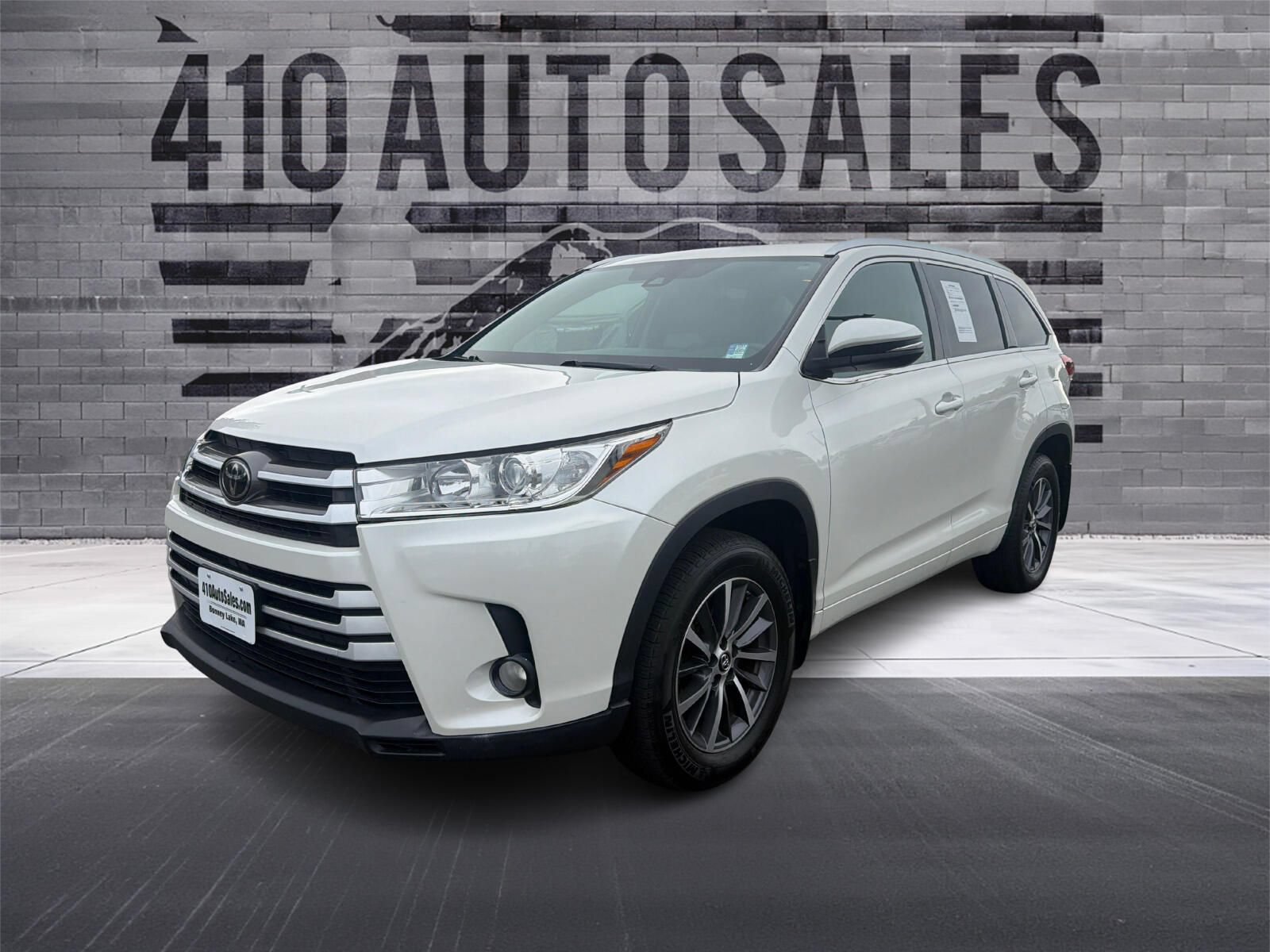 Used 2018 Toyota Highlander XLE AWD/4WD image 6