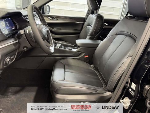 New 2026 Jeep Grand Cherokee Limited AWD/4WD image 18