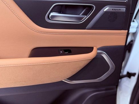 New 2026 INFINITI QX80 Luxe w/ Cargo Package image 19