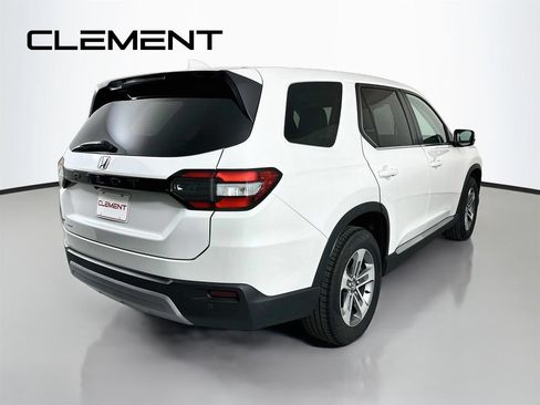 Used 2025 Honda Pilot EX-L image 7