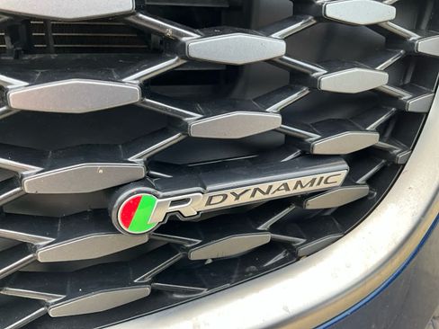 Used 2023 Jaguar XF R-Dynamic SE AWD/4WD image 31
