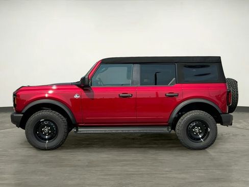 New 2026 Ford Bronco Outer Banks w/ Black Appearance Package AWD/4WD image 3