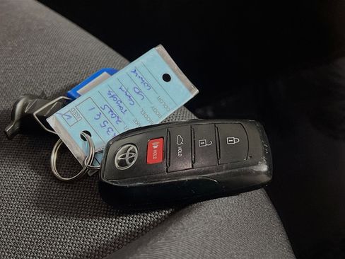 Used 2025 Toyota Camry LE image 36