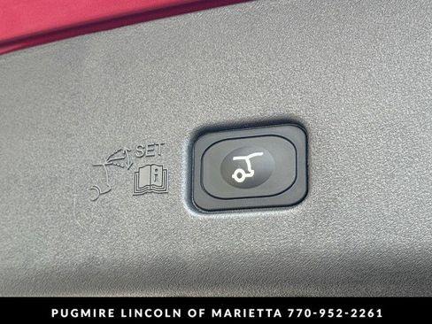 New 2026 Lincoln Nautilus Reserve image 19